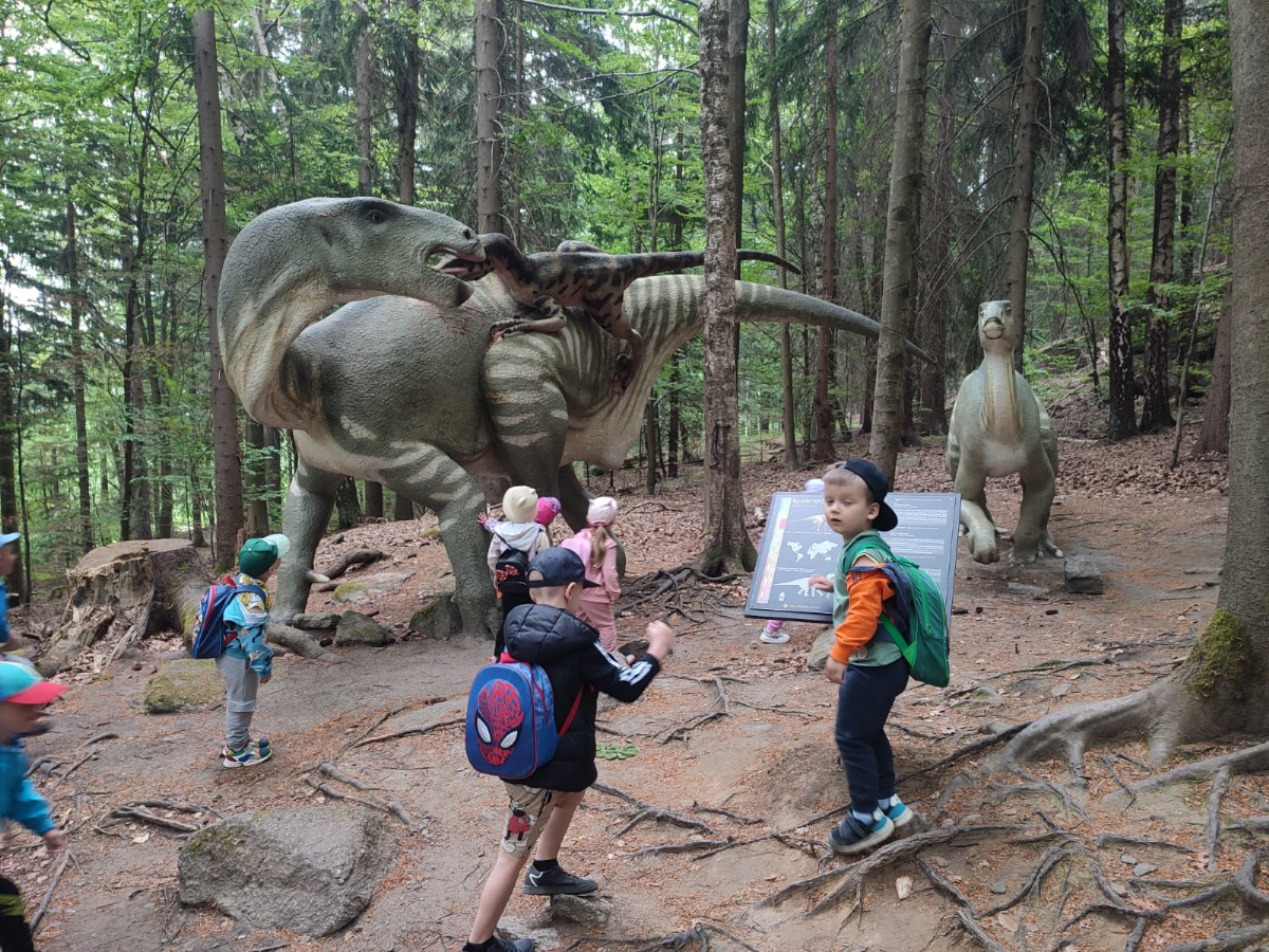 wycieczka do dinoparku